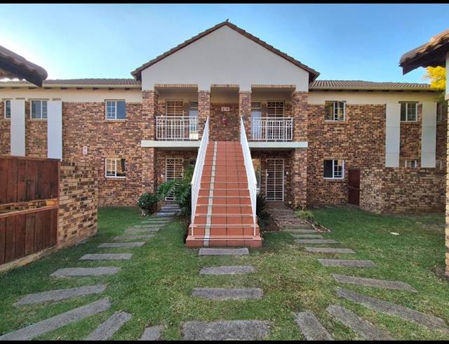 2 BEDROOM TOWNHOUSE FOR SALE IN MORELETAPARK